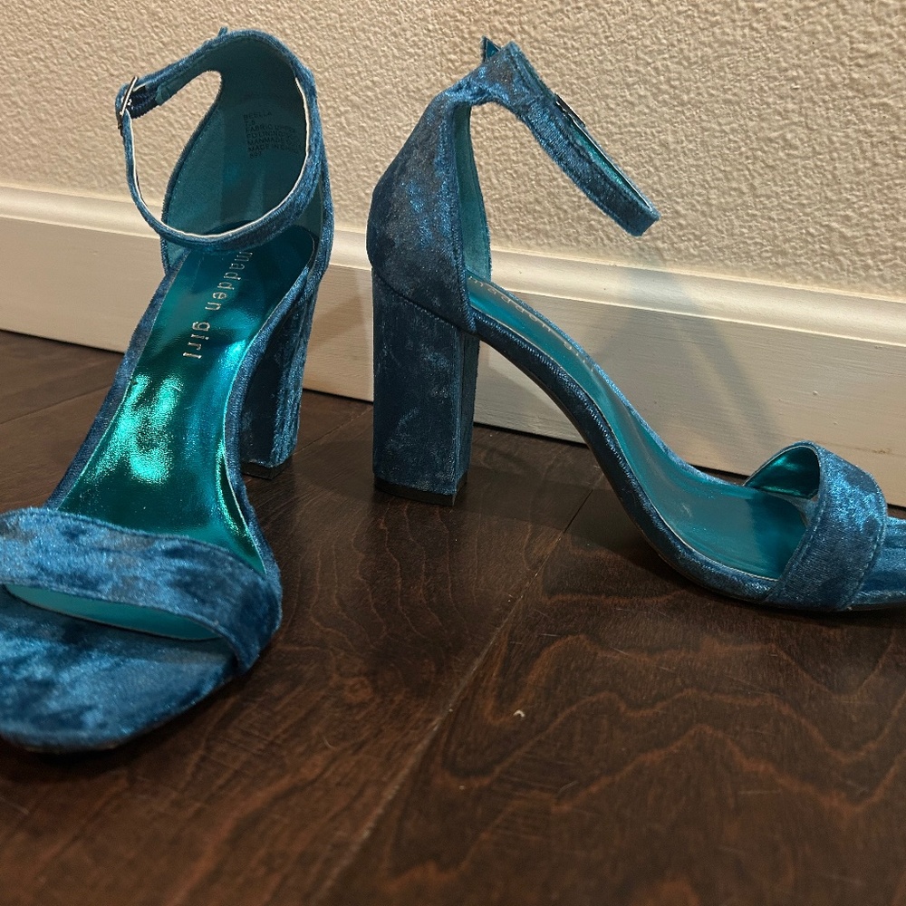 Velvet chunky heel strappy sandal